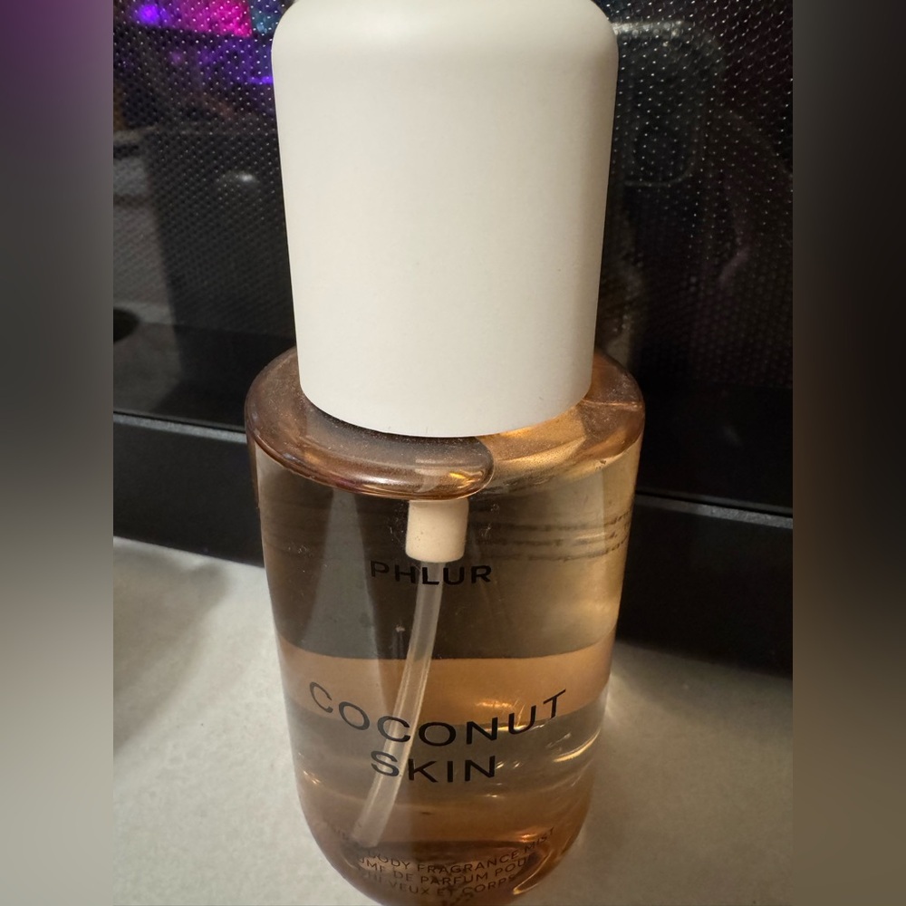 Phlur Coconut Skin Body Spray